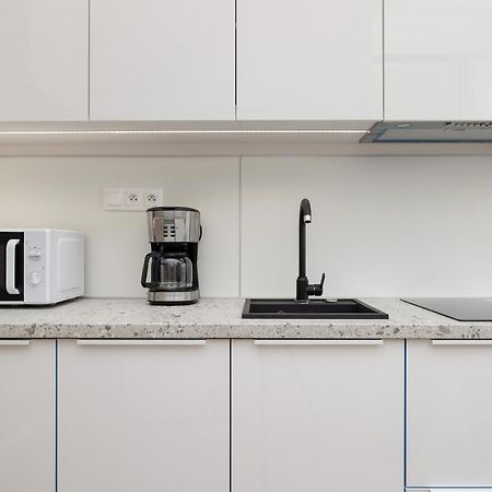 Modern Studio With Terrace And Parking In Swinoujscie By Noclegi Renters المظهر الخارجي الصورة